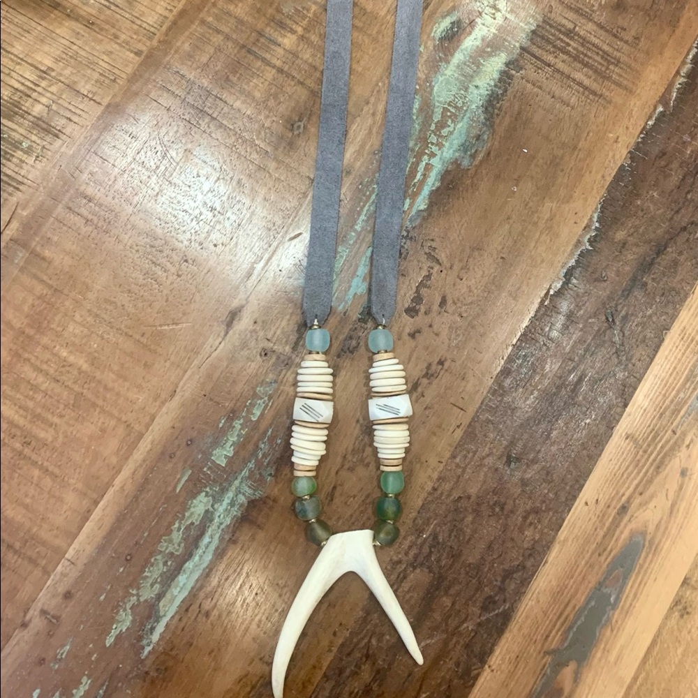 🌾Artisan Antler Pendant Necklace w/ Suede